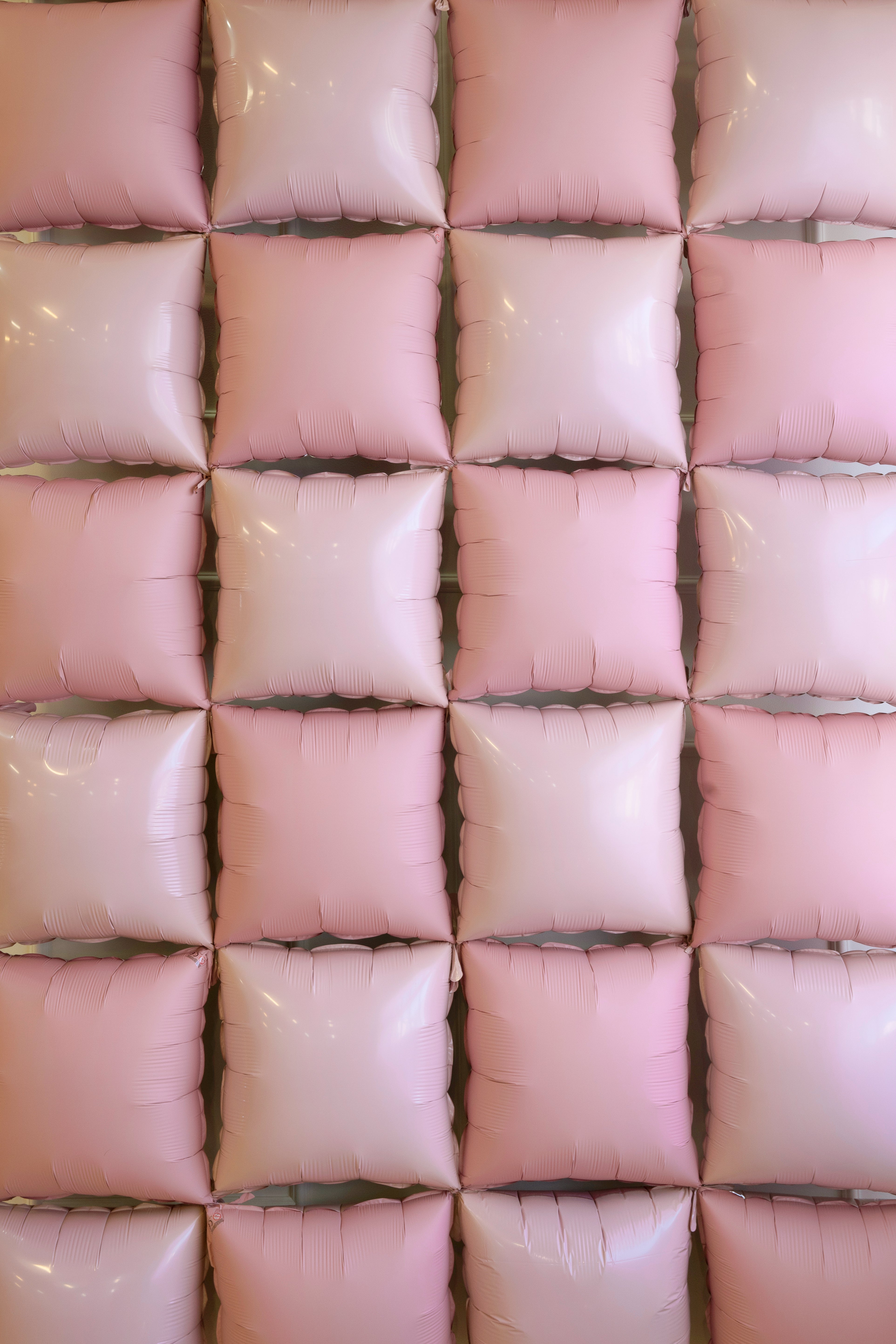 Balloon Square Backdrop Pink